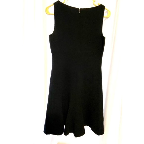 Ann Taylor Loft Size 4 Petite Woman Sleeveless Little Black Dress Bodycon Flare - Picture 3 of 5